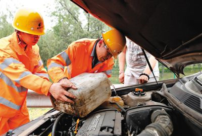 通川区额尔古纳道路救援