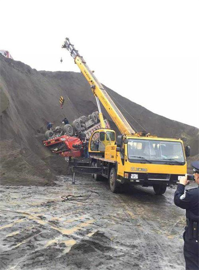 通川区上犹道路救援